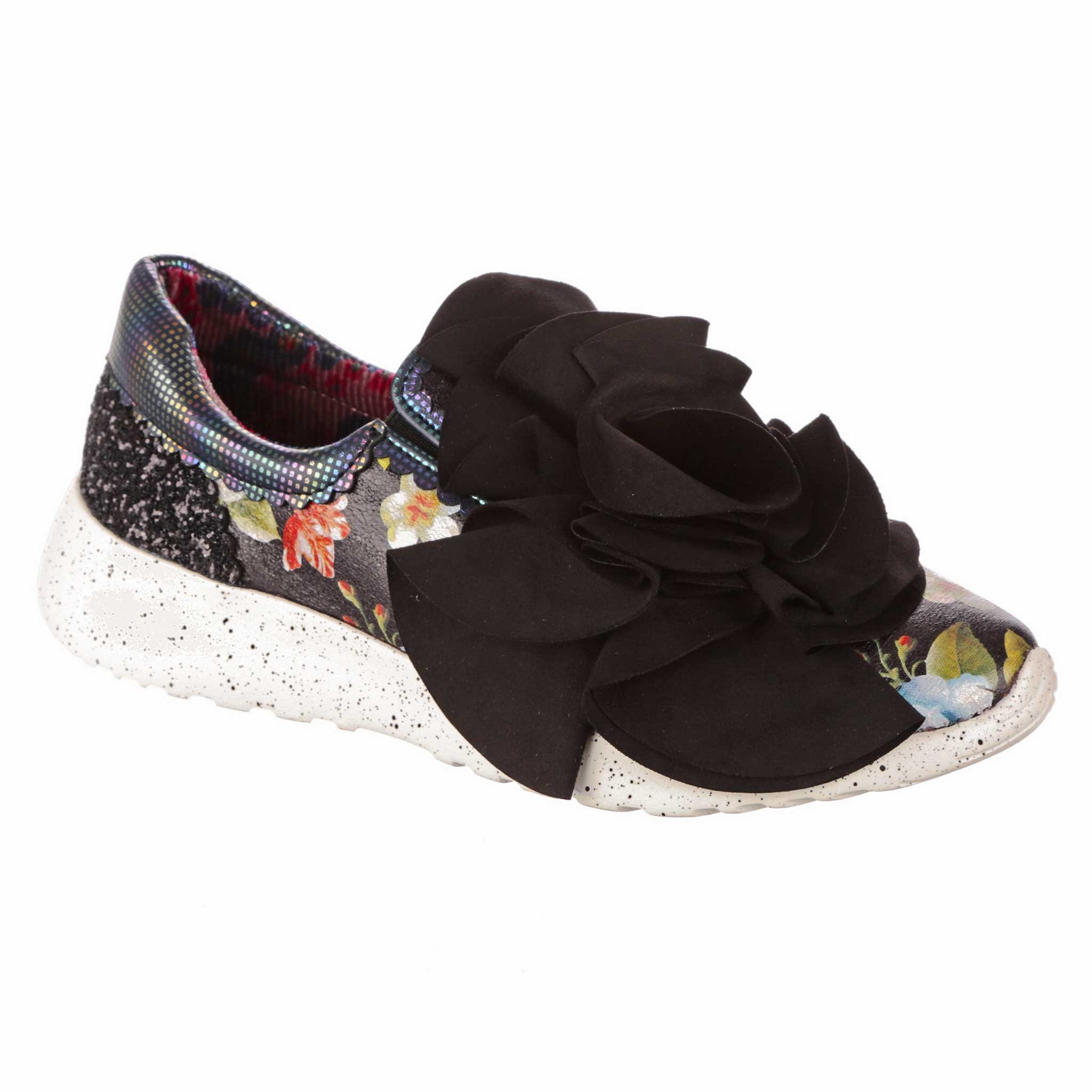 Rambling rose clearance irregular choice